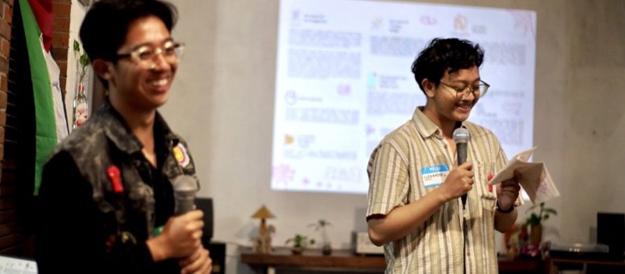 Sesi presentasi Seri Produk Pengetahuan Pamflet